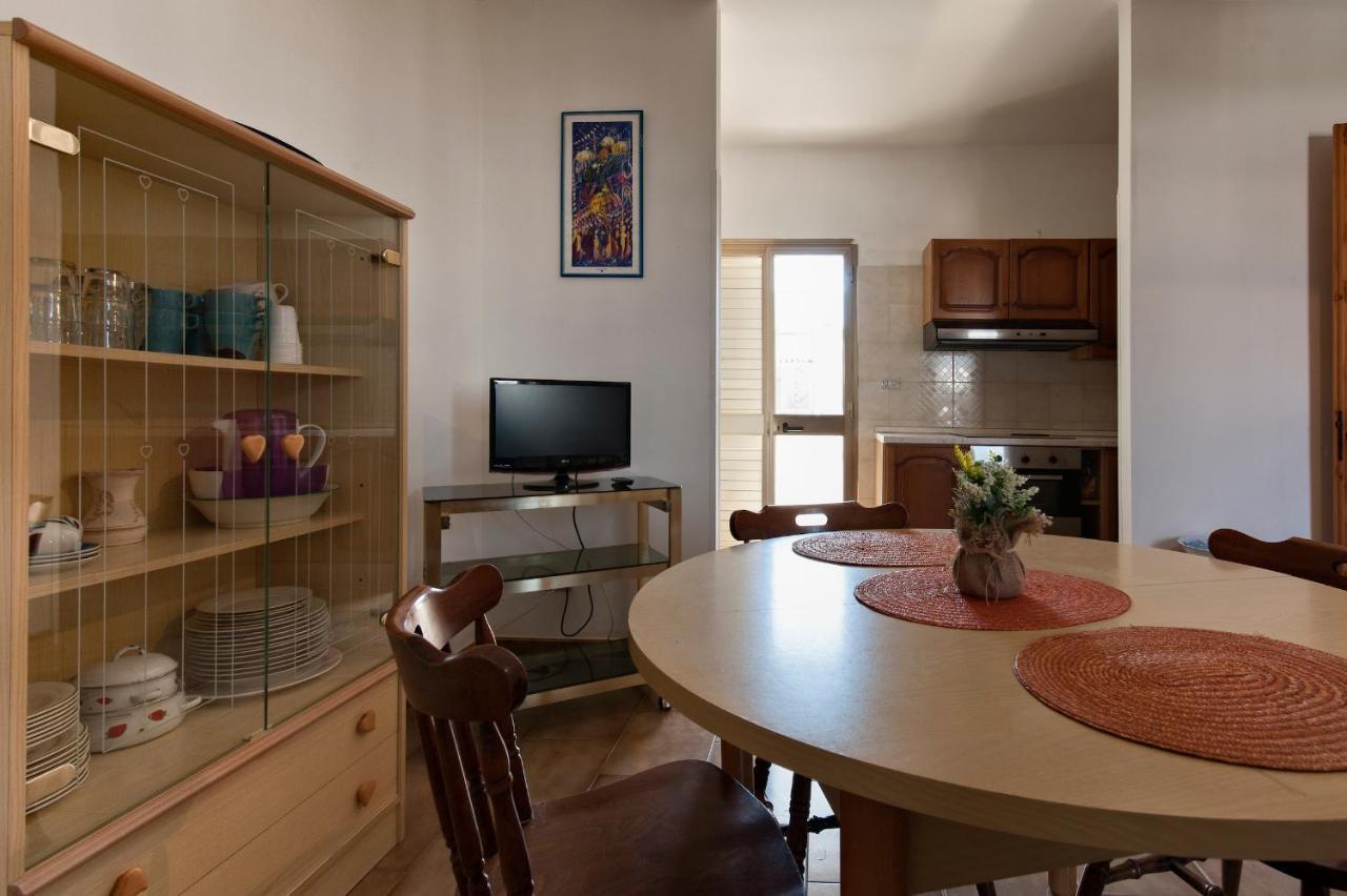 Brodolini Apartments 토레 델 로소 외부 사진